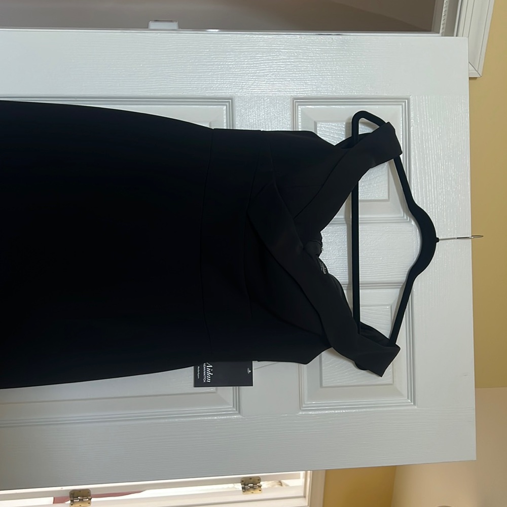Beautiful NWT dress midi length